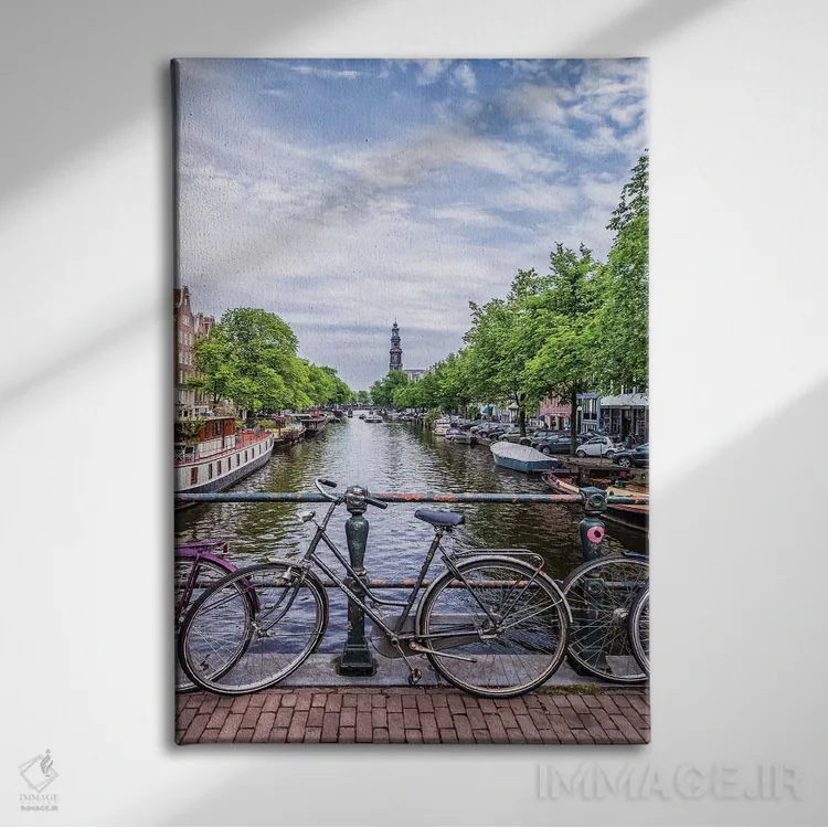 تابلو دکوراتیو آمستردام شاخص اثر ملانی ویولا - نمای روبهرو روی دیوار