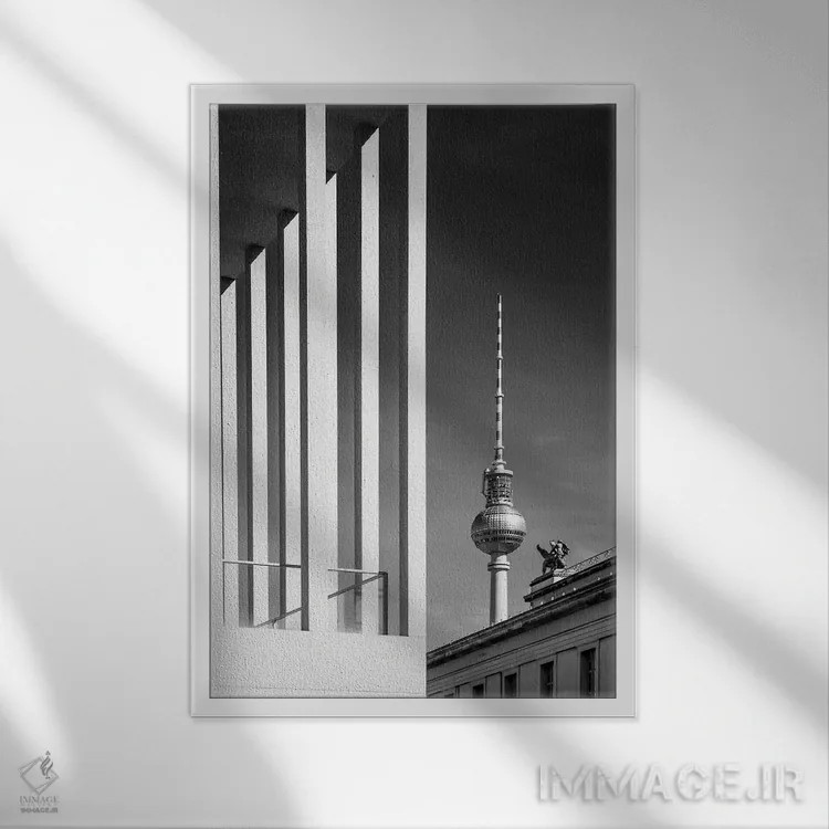 تابلو دکوراتیو برج تلویزیون برلین اثر ملانی ویولا - نمای قابدار سفید