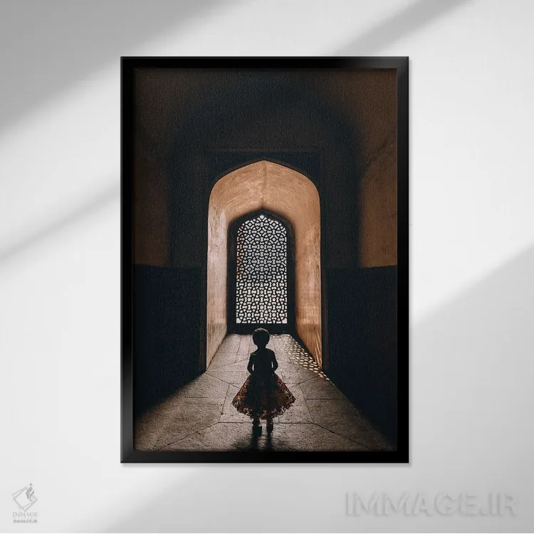 تابلو دکوراتیو سایه ها در دهلی اثر ملیسا فایندلی - نمای قابدار مشکی