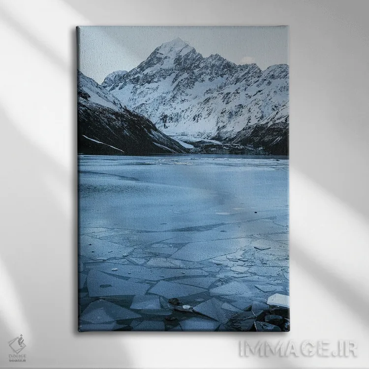 تابلو دکوراتیو آئوراکی کوک اثر ملیسا فایندلی - نمای روبهرو روی دیوار