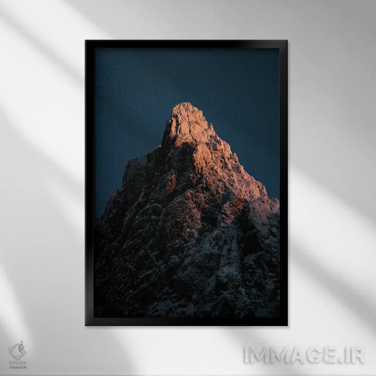 تابلو دکوراتیو زمرد اثر ملیسا فایندلی - نمای قابدار مشکی