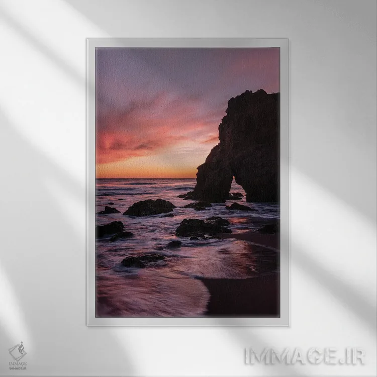 تابلو دکوراتیو غروب مالیبو اثر ملیسا فایندلی - نمای قابدار سفید