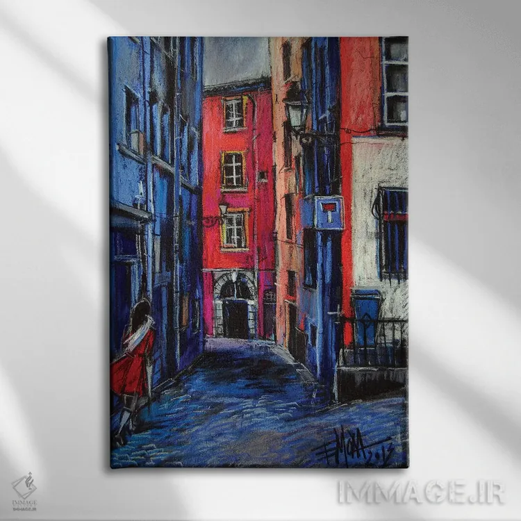 تابلو دکوراتیو میدان ترینیته، لیون اثر مونا ادولسکو - نمای روبهرو روی دیوار