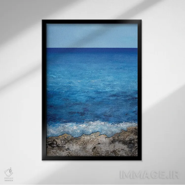 تابلو دکوراتیو آبی عمیق اثر مارتینا هارتوش - نمای قابدار مشکی