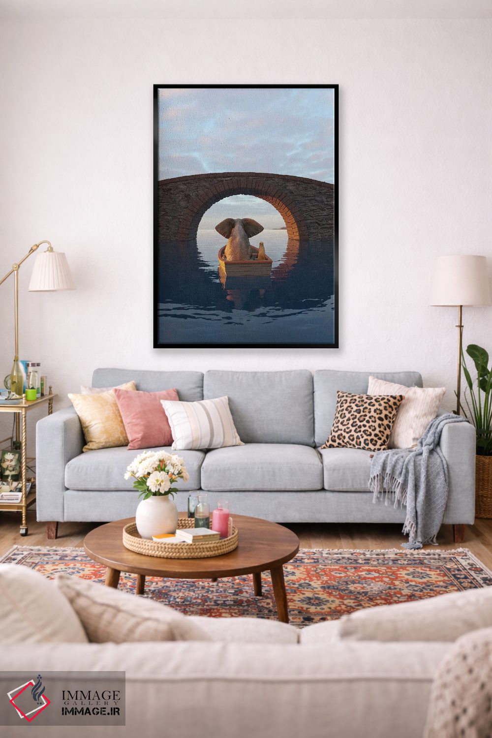 تابلو دکوراتیو فیل و سگ در قایقی زیر پل شناورند اثر مایک کیف - D2B