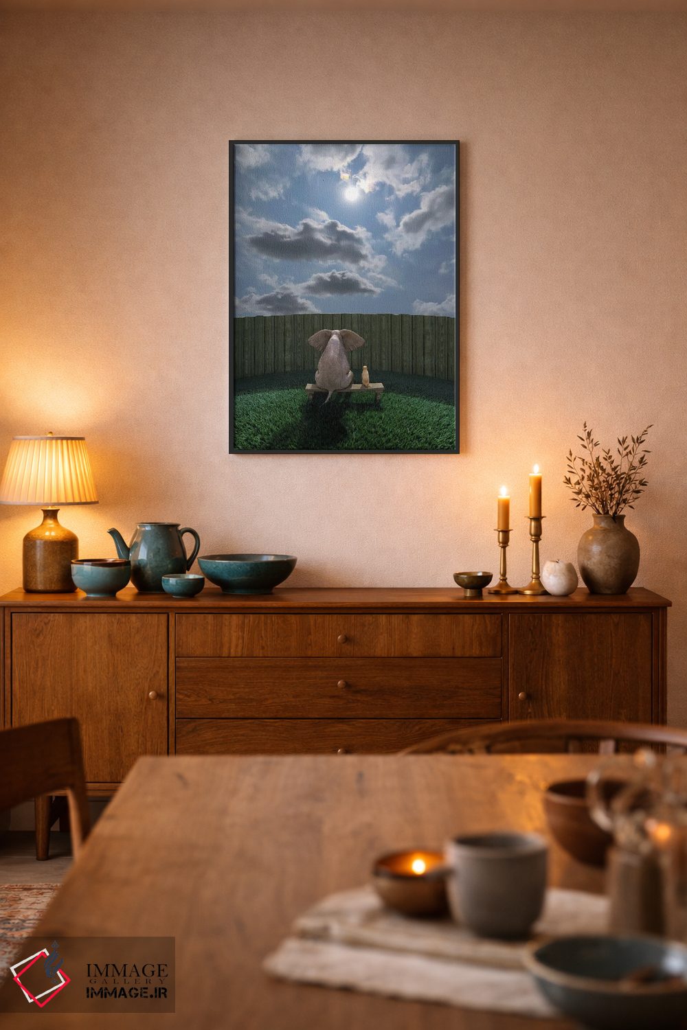 تابلو دکوراتیو فیل و سگ کنار حصار نشسته و به آسمان نگاه می کنند اثر مایک کیف - D6B