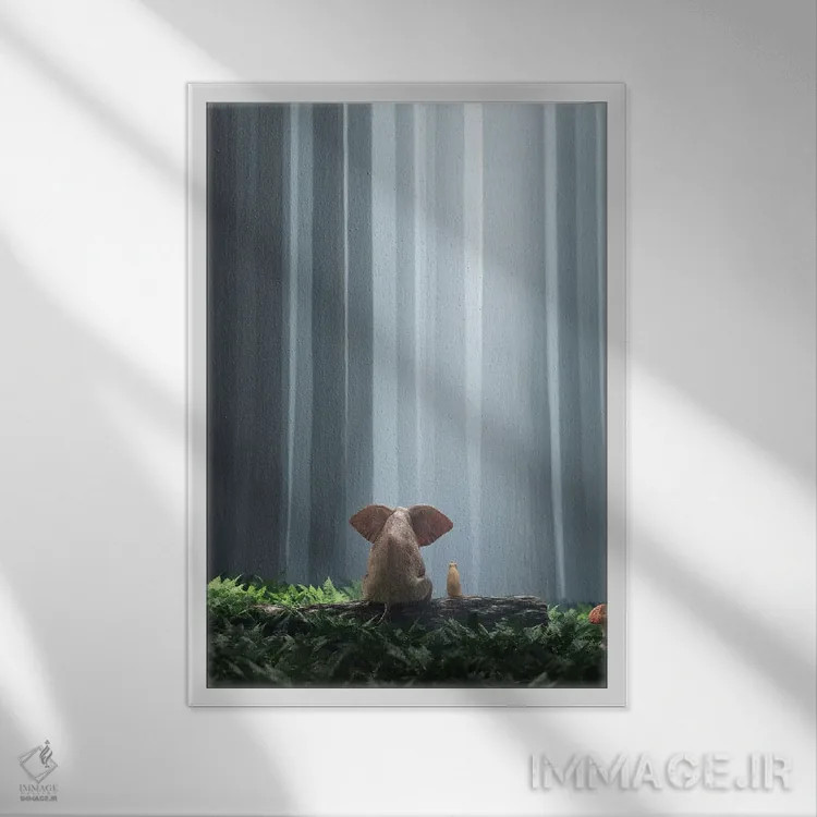 تابلو دکوراتیو فیل و سگ در جنگل انبوه نشسته اند ۲ اثر مایک کیف - نمای قابدار سفید