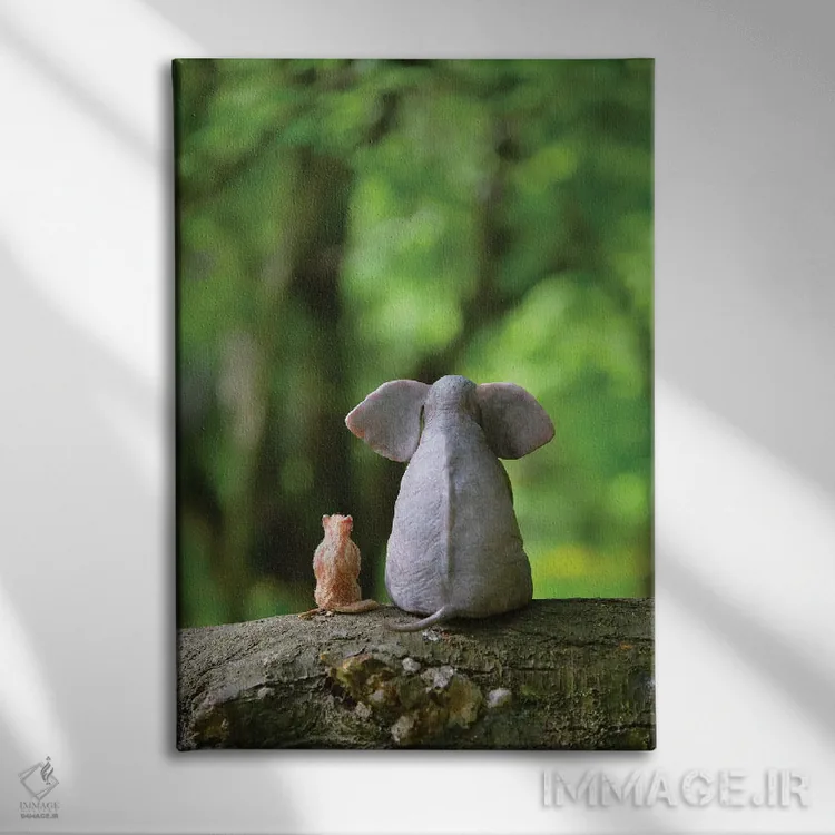 تابلو دکوراتیو فیل و سگ در جنگل نشسته اند اثر مایک کیف - نمای روبهرو روی دیوار