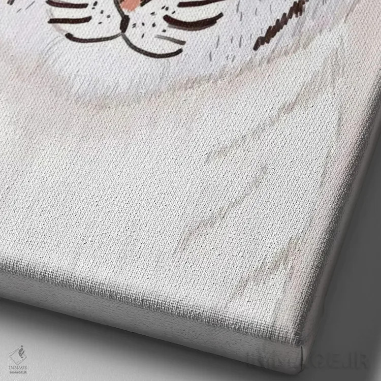 تابلو دکوراتیو ببر سفید اثر میا چارو - نمای نزدیک بافت بوم