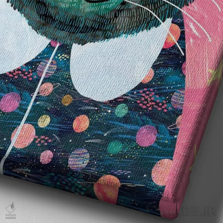 تابلو دکوراتیو گربه سیاه اثر میا چارو - نمای نزدیک بافت بوم