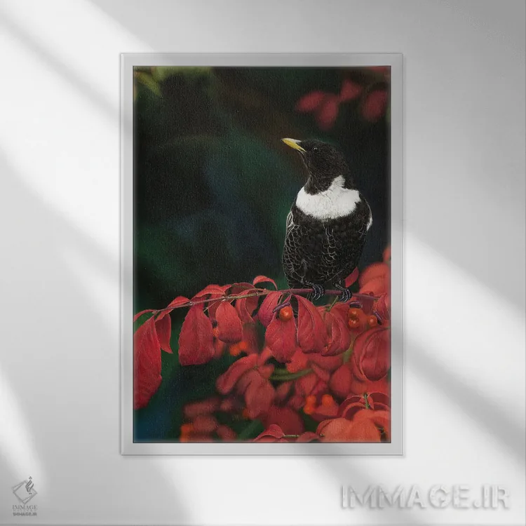 تابلو دکوراتیو "مرغ چرخ زن روی درخت توت فرنگی" اثر میخائیل ودرنیکوف - نمای قابدار سفید