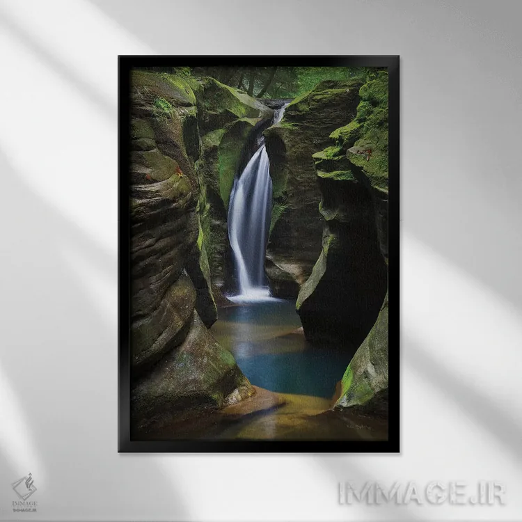 تابلو دکوراتیو آبشار کورکسکرو، اوهایو اثر آلن ماچروویچ - نمای قابدار مشکی