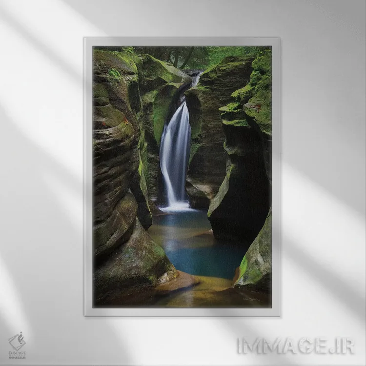 تابلو دکوراتیو آبشار کورکسکرو، اوهایو اثر آلن ماچروویچ - نمای قابدار سفید