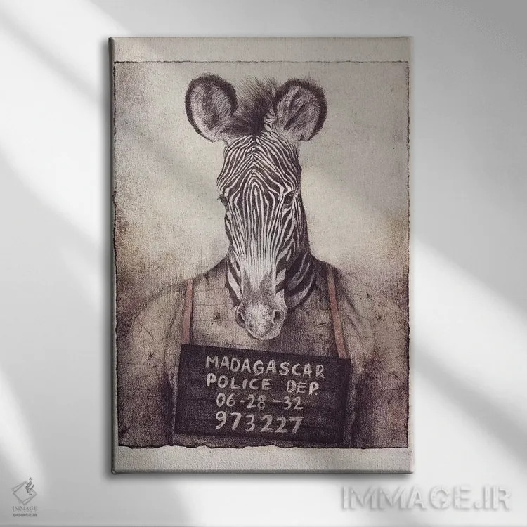 تابلو دکوراتیو "عکس پلیس ماداگاسکار" اثر مایک کوبو - نمای روبهرو روی دیوار
