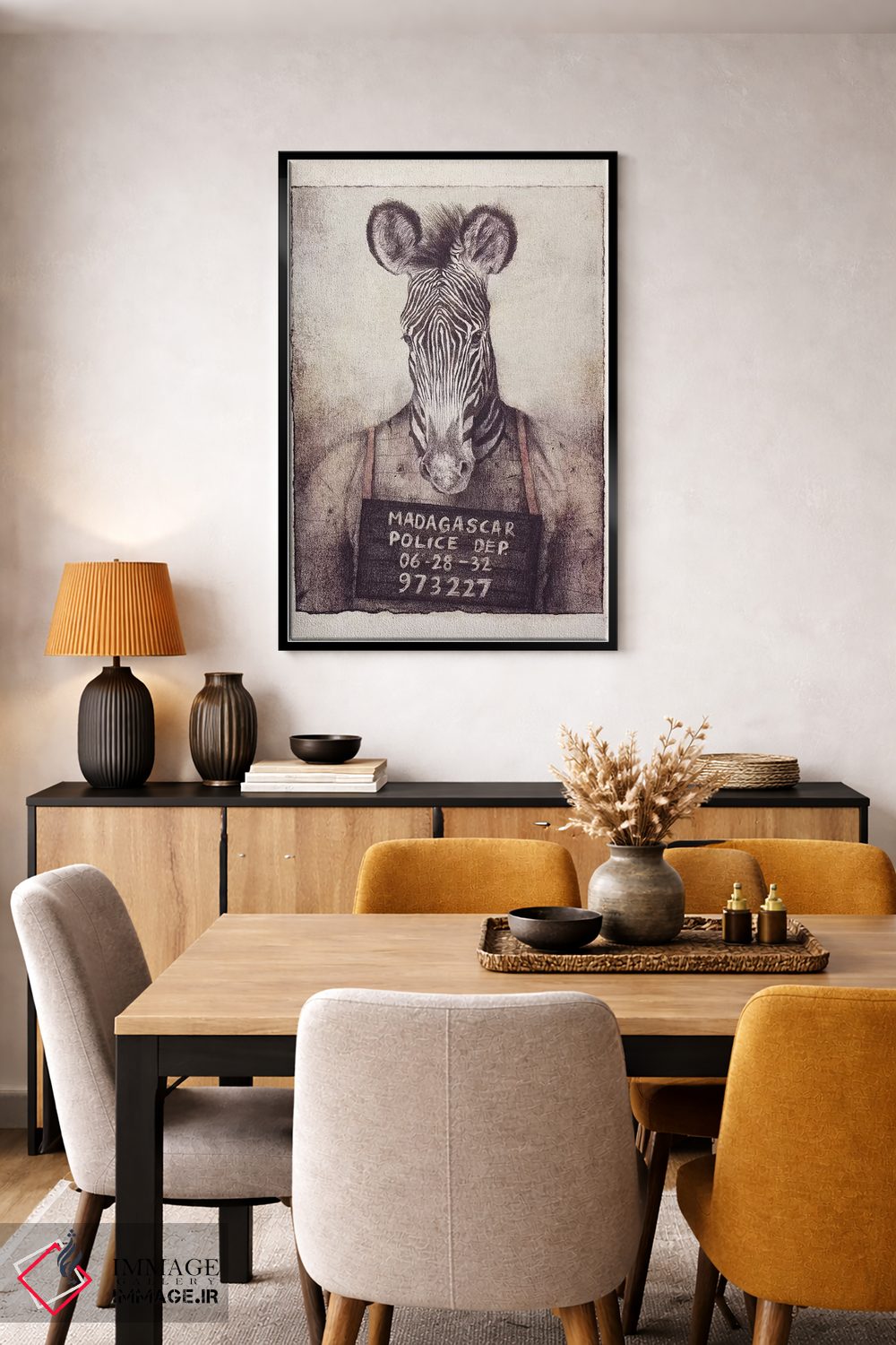 تابلو دکوراتیو "عکس پلیس ماداگاسکار" اثر مایک کوبو - D6B
