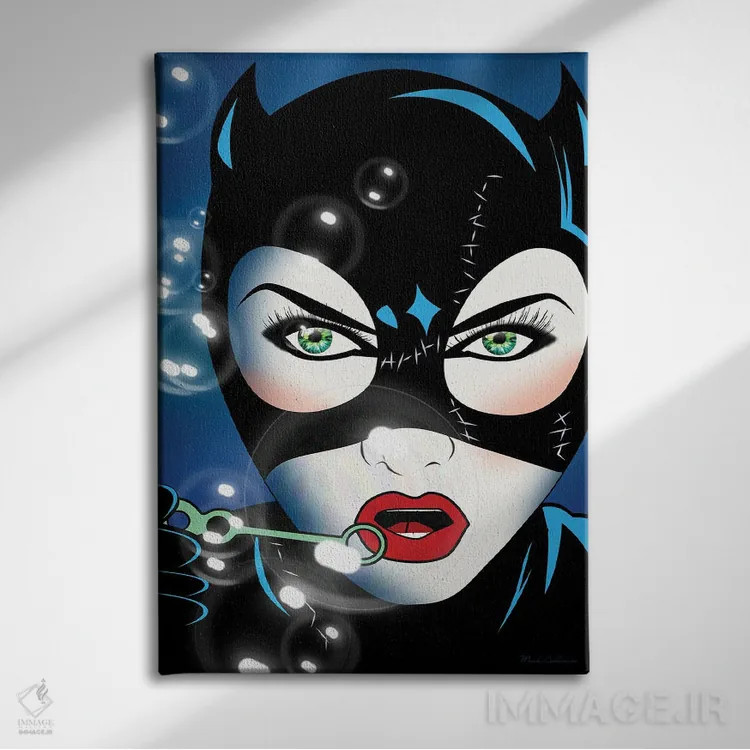 تابلو دکوراتیو "زن گربه ای" اثر مارک اشکنازی - نمای روبهرو روی دیوار