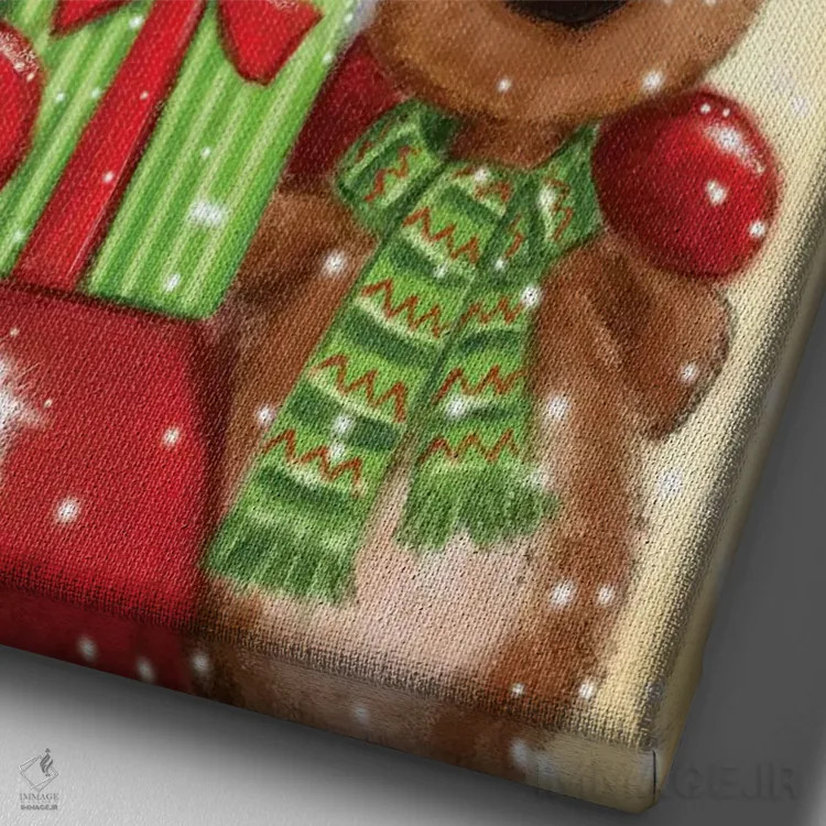 تابلو دکوراتیو "بابانوئل و گوزن شمالی ۲" اثر ماکیکو - نمای نزدیک بافت بوم