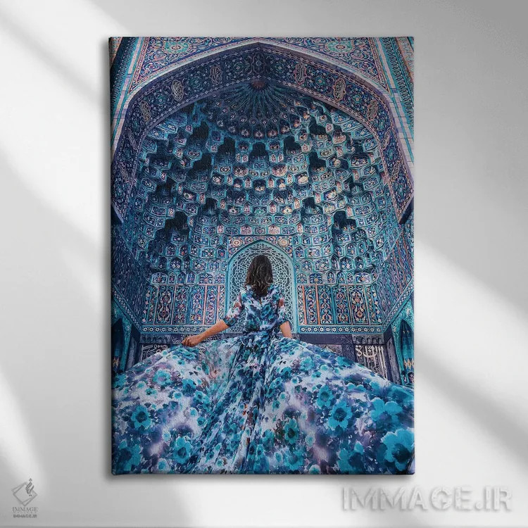 تابلو دکوراتیو آبی اشتیاق سفر اثر هوبوپیبا - نمای روبهرو روی دیوار