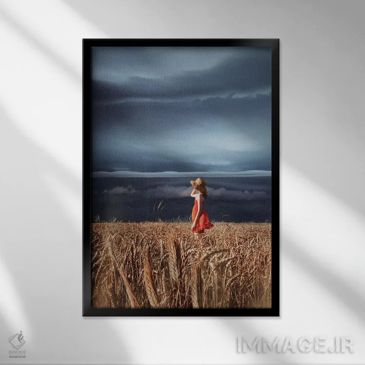 تابلو دکوراتیو مزارع گندم و رعدوبرق اثر هوبوپیبا - نمای قابدار مشکی
