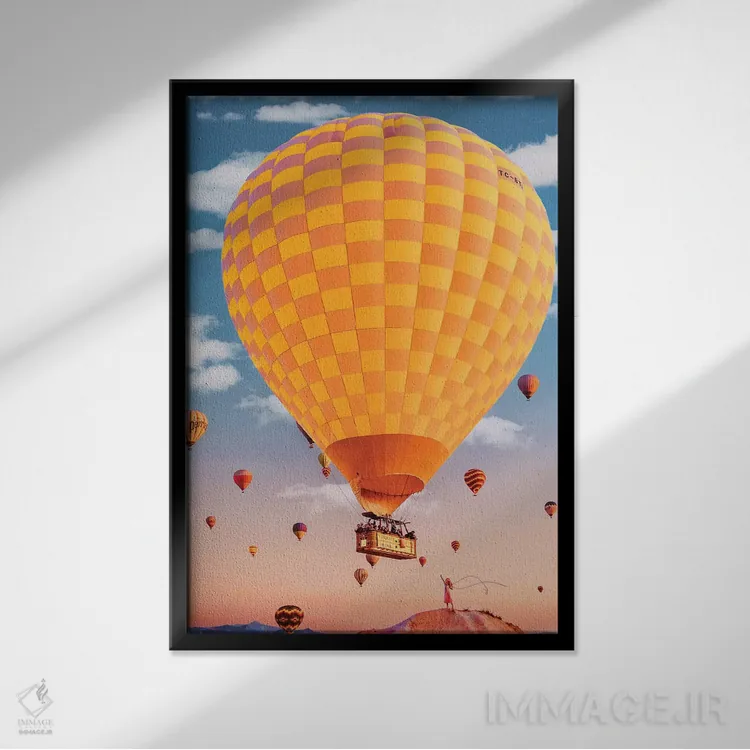 تابلو دکوراتیو منتظر پرواز من باش اثر هوبوپیبا - نمای قابدار مشکی