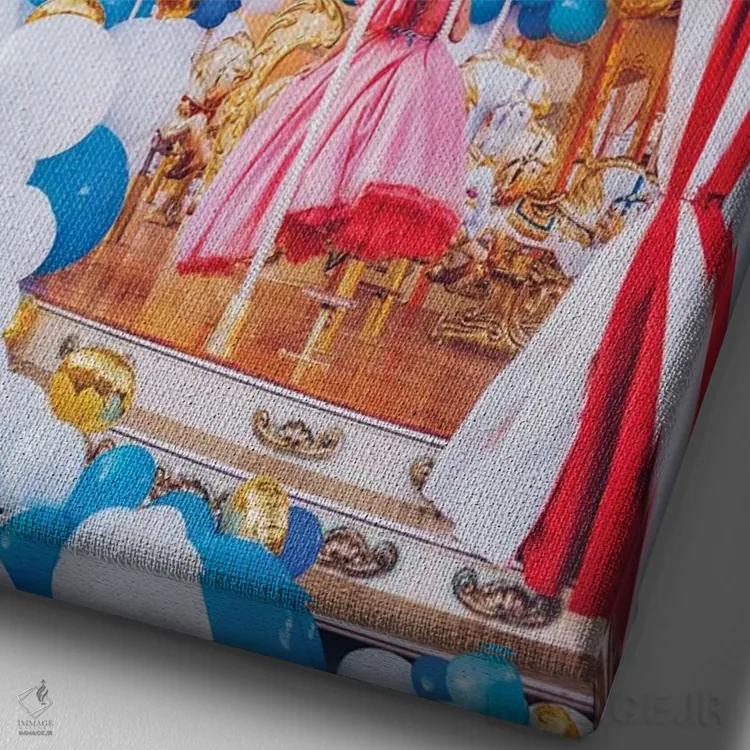 تابلو دکوراتیو "چرخ و فلک مسکو" اثر هوبوپیبا - نمای نزدیک بافت بوم