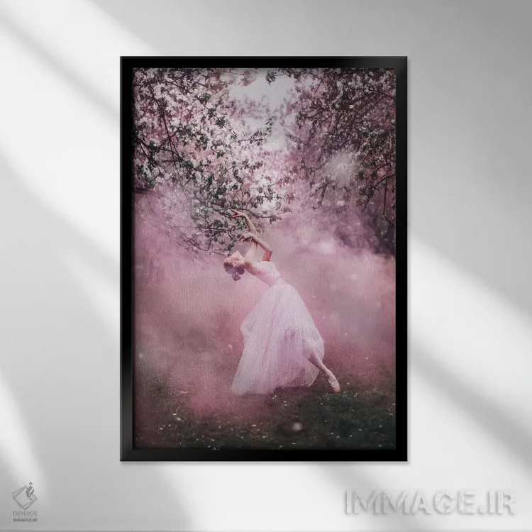 تابلو دکوراتیو "تابستان روسی" اثر هوبوپیبا - نمای قابدار مشکی