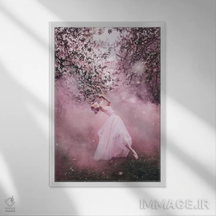 تابلو دکوراتیو "تابستان روسی" اثر هوبوپیبا - نمای قابدار سفید