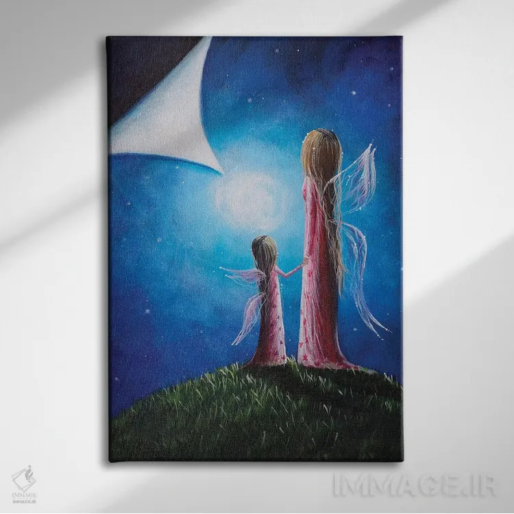 تابلو دکوراتیو فرزند پری اثر سالن هنری مون لایت - نمای روبهرو روی دیوار