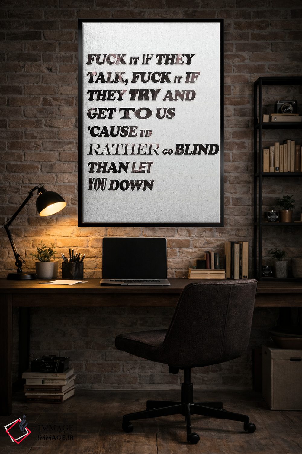 تابلو دکوراتیو گربه ماهی و بوتل من ها اثر JMA مدیا - D6B