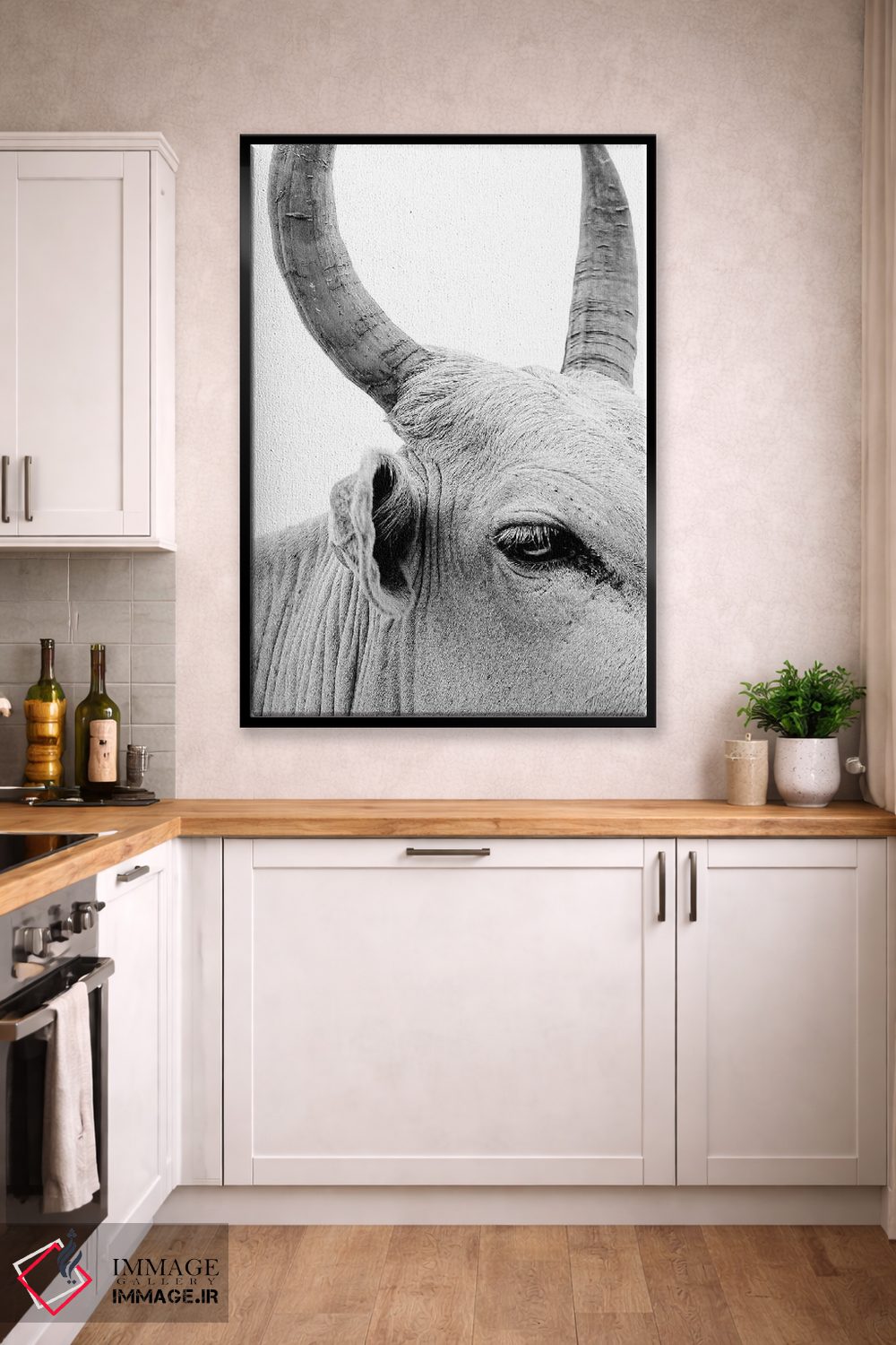 تابلو دکوراتیو پرتره گاو نر اثر مارک مکلارن جانسون - D4B