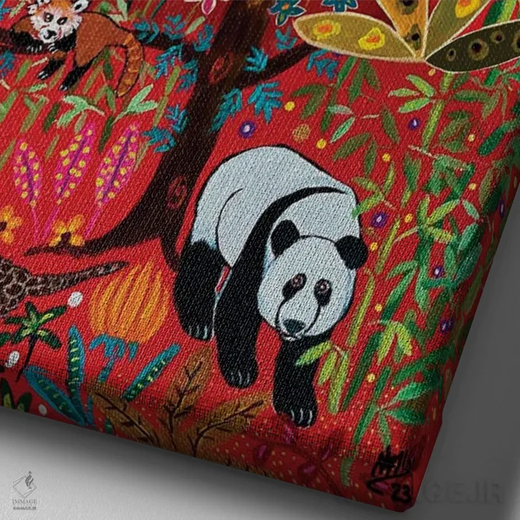 تابلو دکوراتیو "دنیای پاندا" اثر ماگالی مودوکس - نمای نزدیک بافت بوم