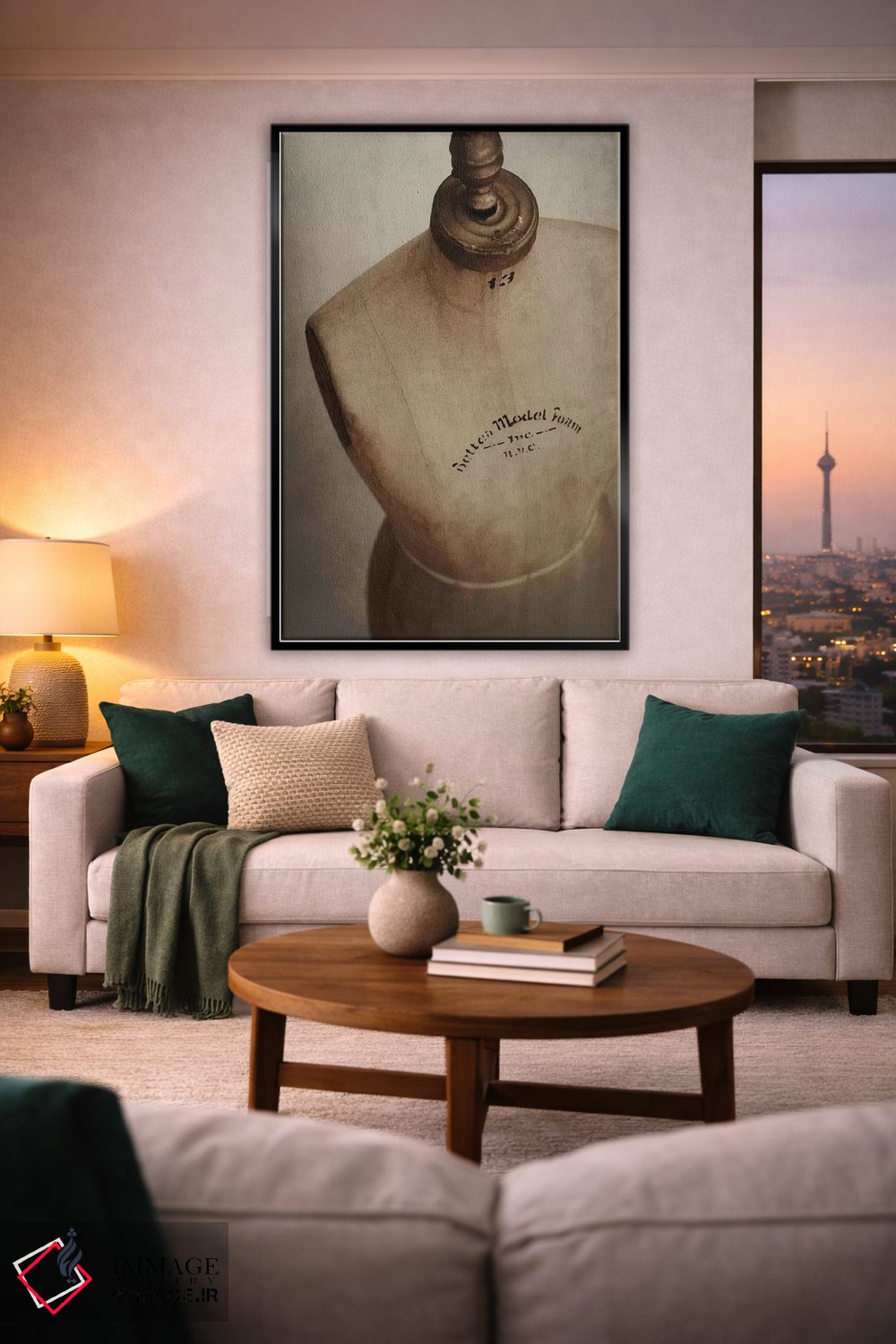 تابلو دکوراتیو "فرم لباس وین" اثر مندی لین - D1B
