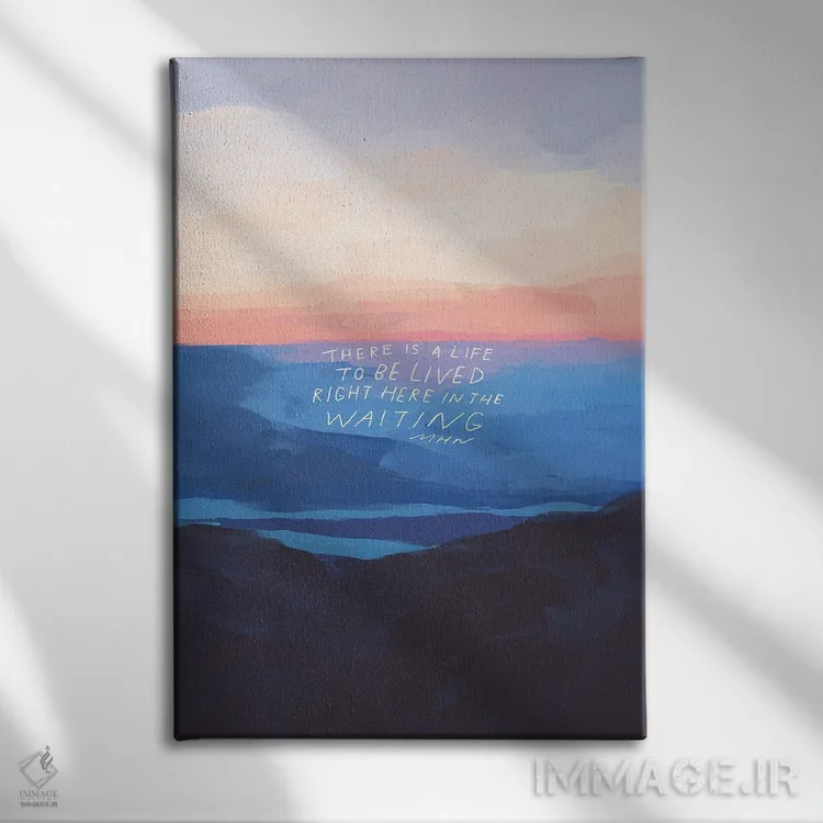 تابلو انتزاعی همین جا در انتظار اثر مورگان هارپر نیکولز - نمای روبهرو روی دیوار