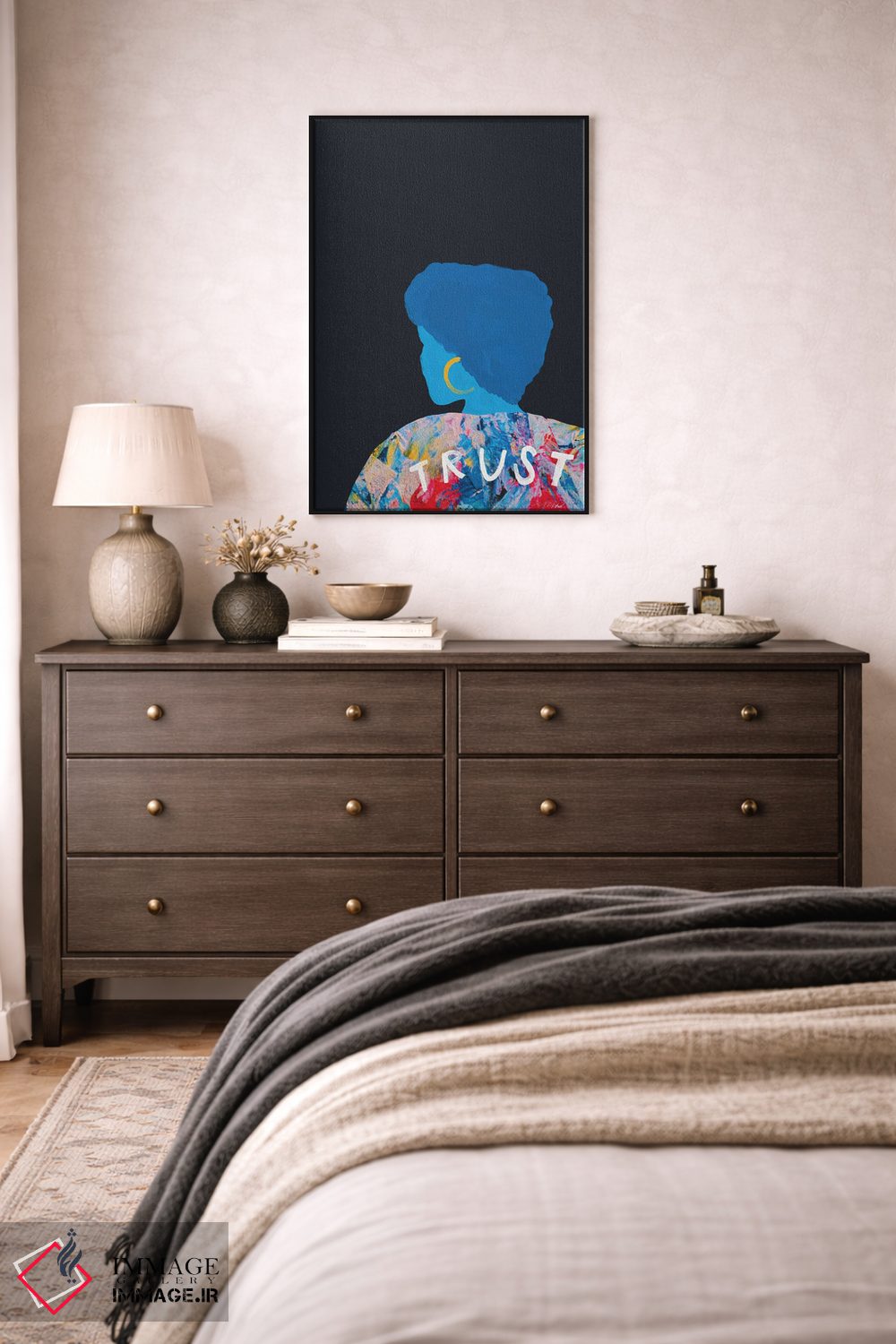 تابلو مدرن زن اعتماد اثر مورگان هارپر نیکولز - D4B