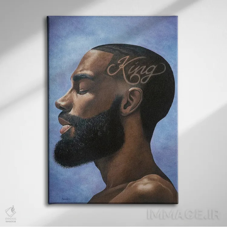 تابلو دکوراتیو "شاه" اثر ماناسه جانسون - نمای روبهرو روی دیوار