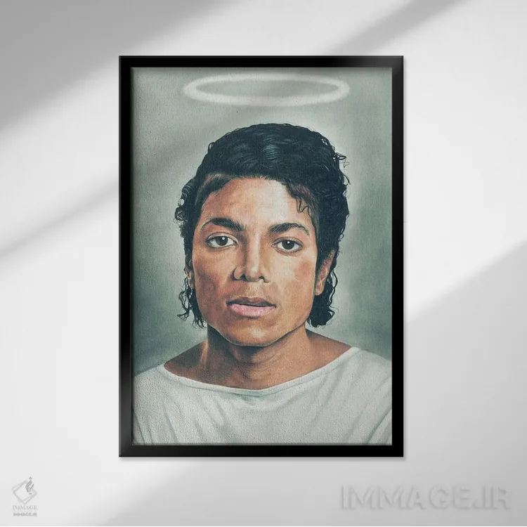 تابلو دکوراتیو "مایک مقدس" اثر ماناسه جانسون - نمای قابدار مشکی