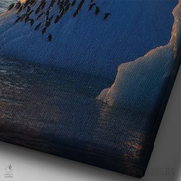 تابلو دکوراتیو پنگوئن های چانه بند روی برج یخی جنوبگان اثر موگنس تروله - نمای نزدیک بافت بوم