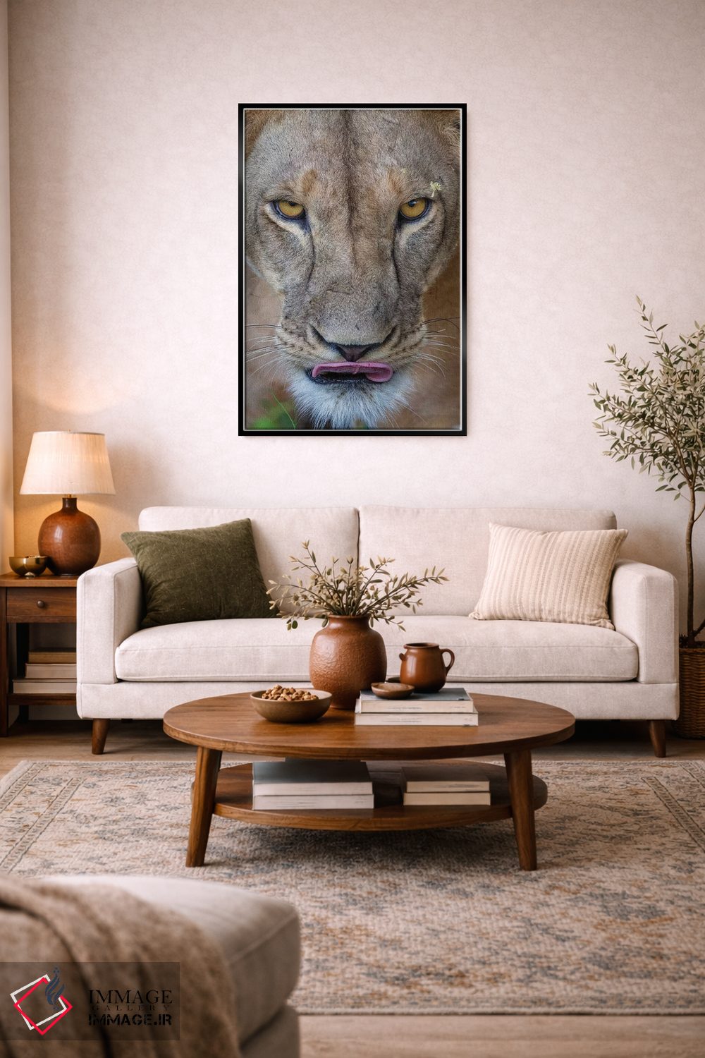 تابلو دکوراتیو شیر ماده با نگاه نافذ کنیا اثر موگنس تروله - D4B