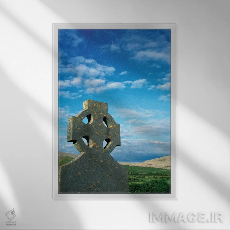 تابلو دکوراتیو Ireland, Celtic Cross In Field.,اروپا، ایرلند، صلیب سلتی د… اثر مریلین پارور - نمای قابدار سفید
