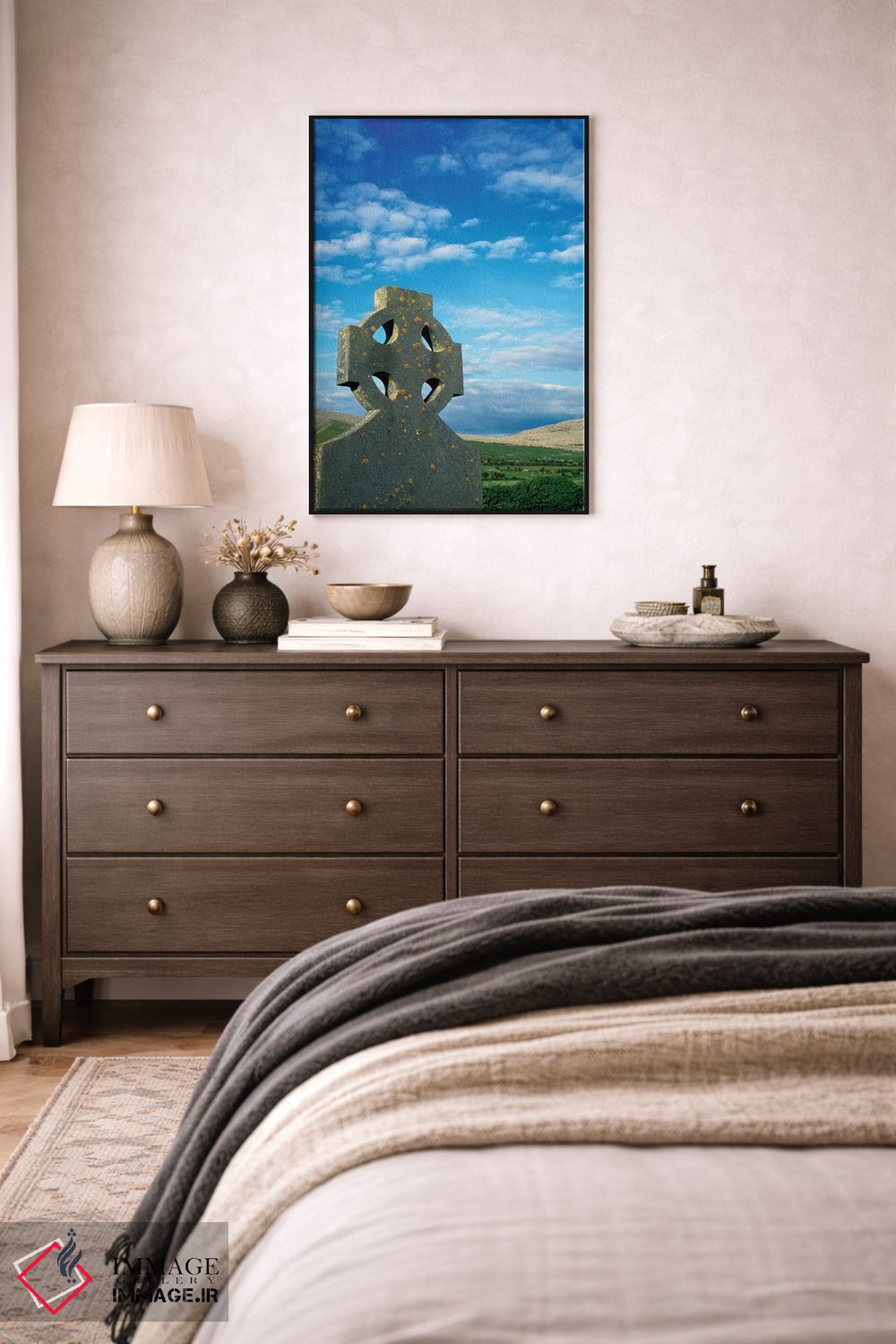 تابلو دکوراتیو Ireland, Celtic Cross In Field.,اروپا، ایرلند، صلیب سلتی د… اثر مریلین پارور - D3B