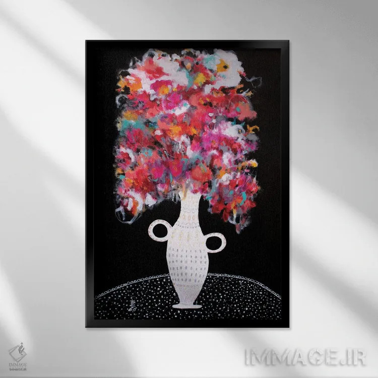 تابلو دکوراتیو بانوی متشخص اثر میساکو چیدا - نمای قابدار مشکی