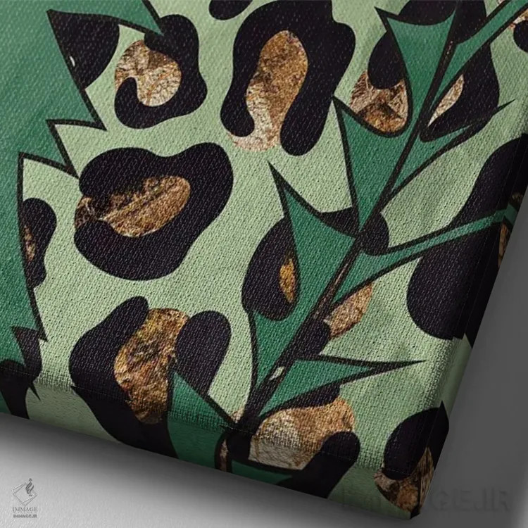 تابلو مینیمال برگ با نقش پلنگی سبز اثر سارا مانوفسکی - نمای نزدیک بافت بوم