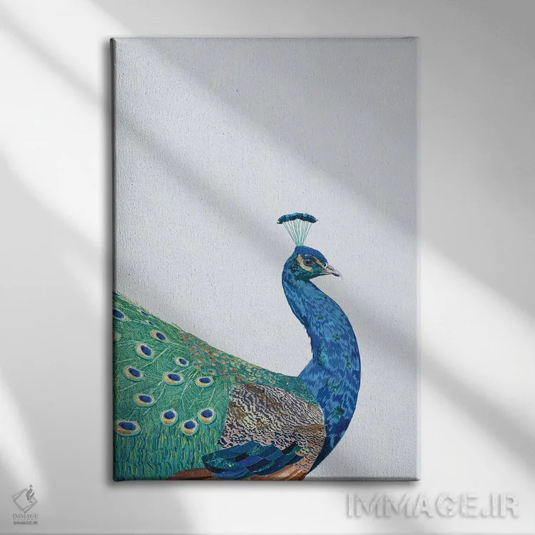 تابلو دکوراتیو طاووس بی نقص اثر سارا مانوفسکی - نمای روبهرو روی دیوار