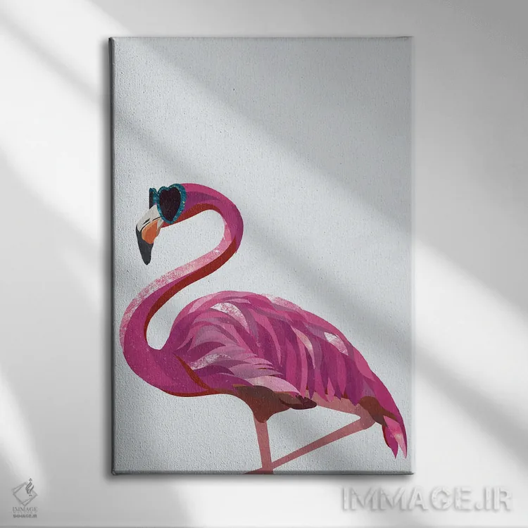 تابلو دکوراتیو فلامینگو با عینک قلبی اثر سارا مانوفسکی - نمای روبهرو روی دیوار