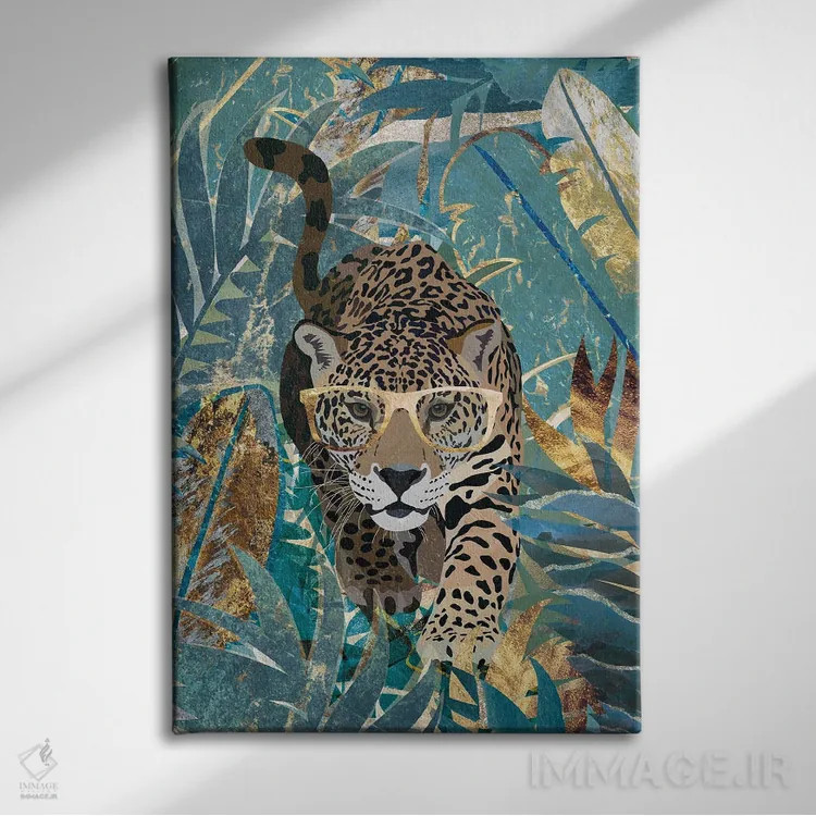 تابلو دکوراتیو پلنگ کنجکاو در جنگل اثر سارا مانوفسکی - نمای روبهرو روی دیوار