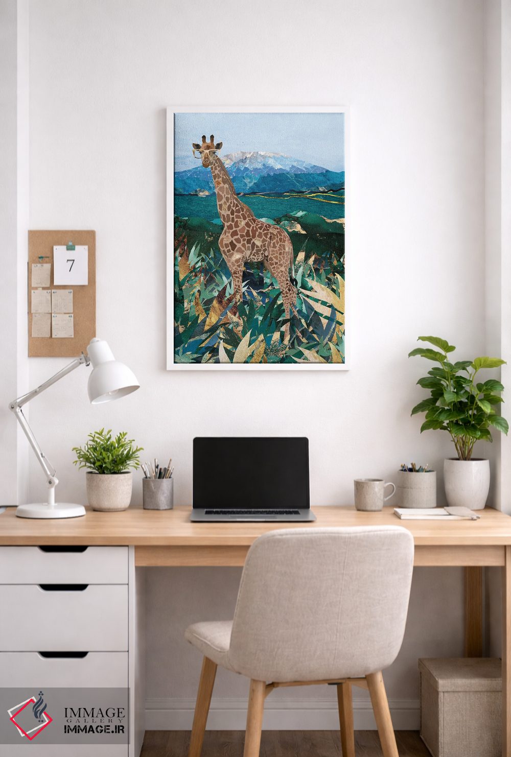 تابلو دکوراتیو زرافه در علفزارها اثر سارا مانوفسکی - D4W