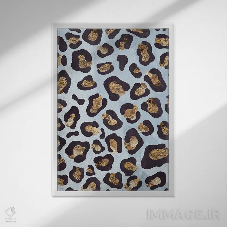 تابلو دکوراتیو نقش پلنگی آبی طلایی اثر سارا مانوفسکی - نمای قابدار سفید