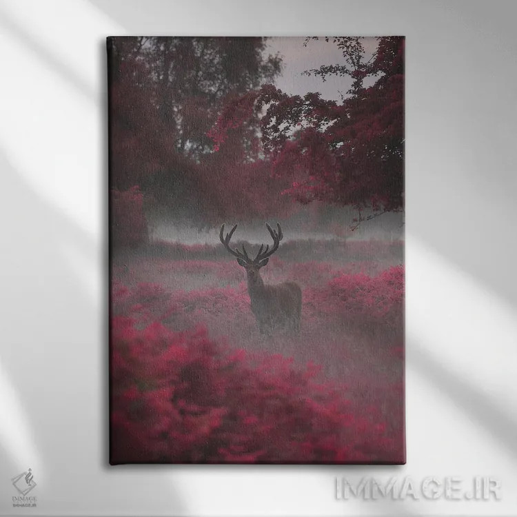 تابلو دکوراتیو گوزن توت فرنگی شماره ۱ اثر مکس الیس - نمای روبهرو روی دیوار