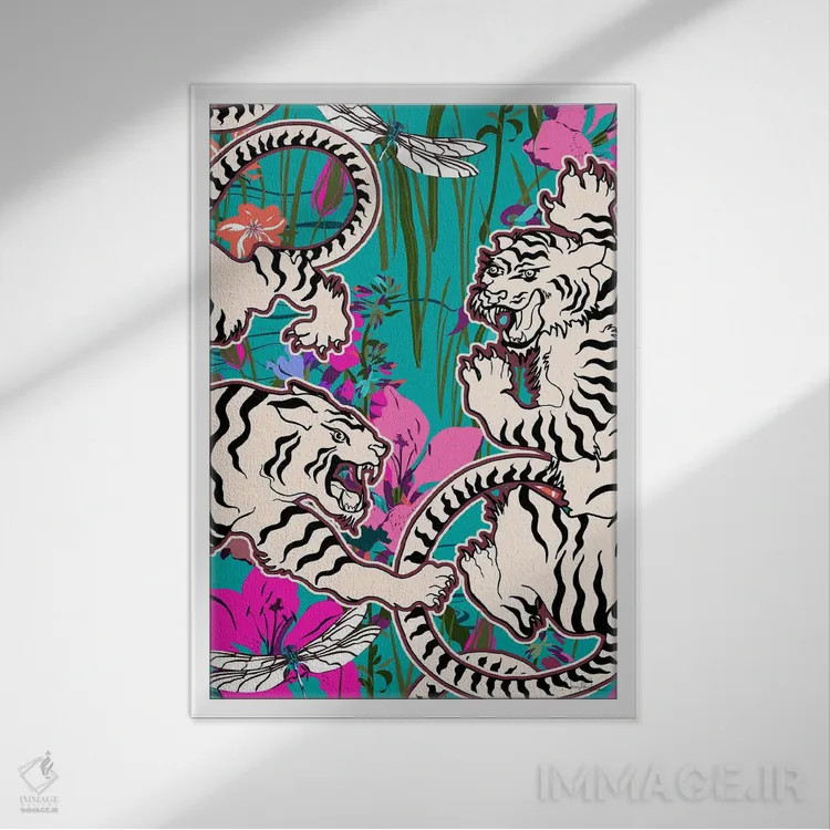 تابلو دکوراتیو صحنه استخر ببرهای سفید اثر مریلین مدو - نمای قابدار سفید