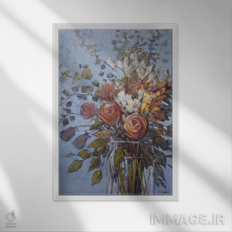 تابلو دکوراتیو گل ها روی زمینه آبی اثر مری هابلی - نمای قابدار سفید